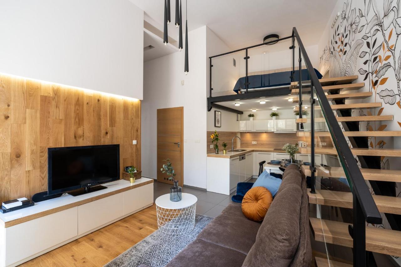 Home Sweet Home Краков Экстерьер фото